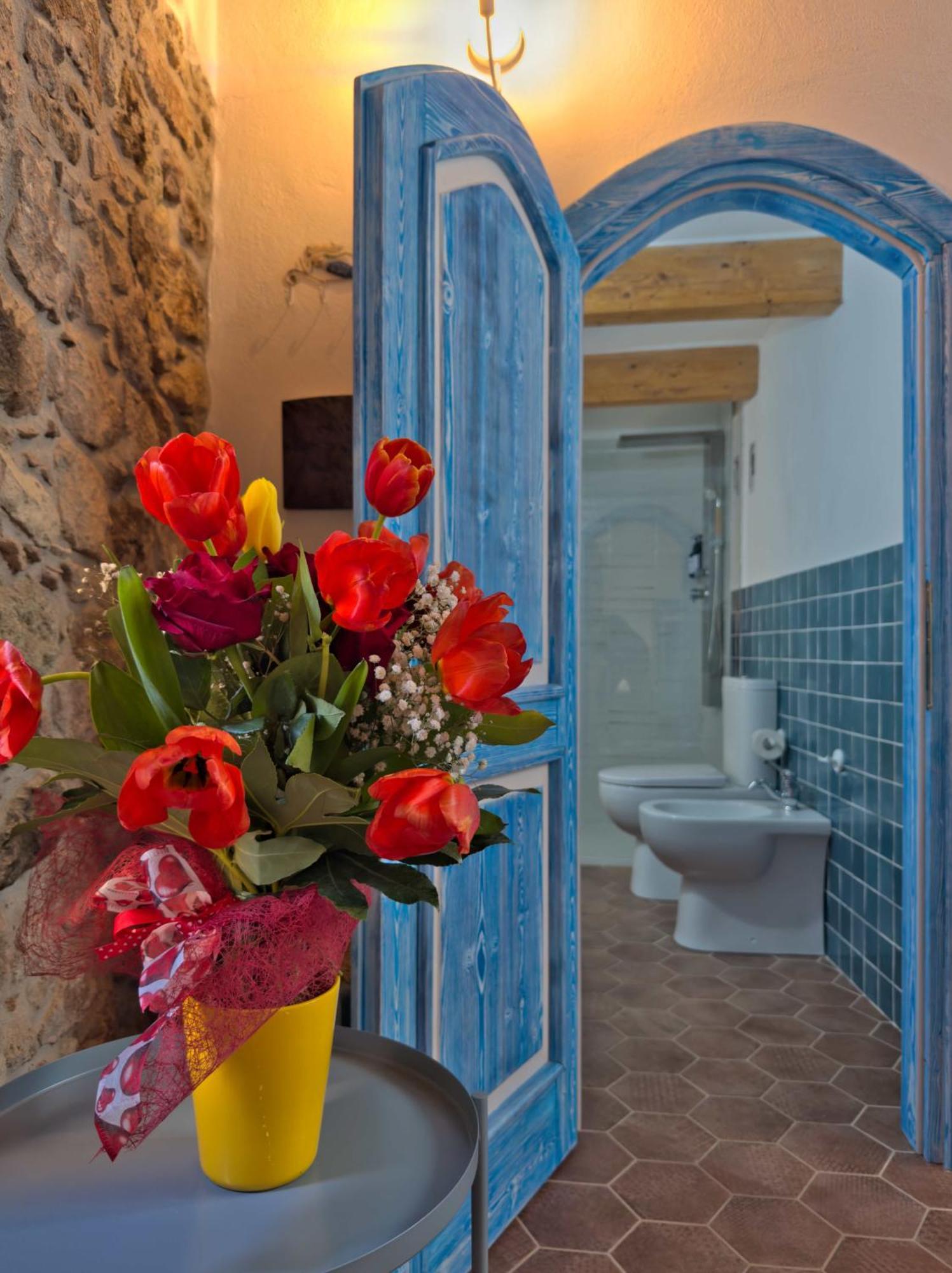 Regnos Altos Boutique Rooms بوسا المظهر الخارجي الصورة
