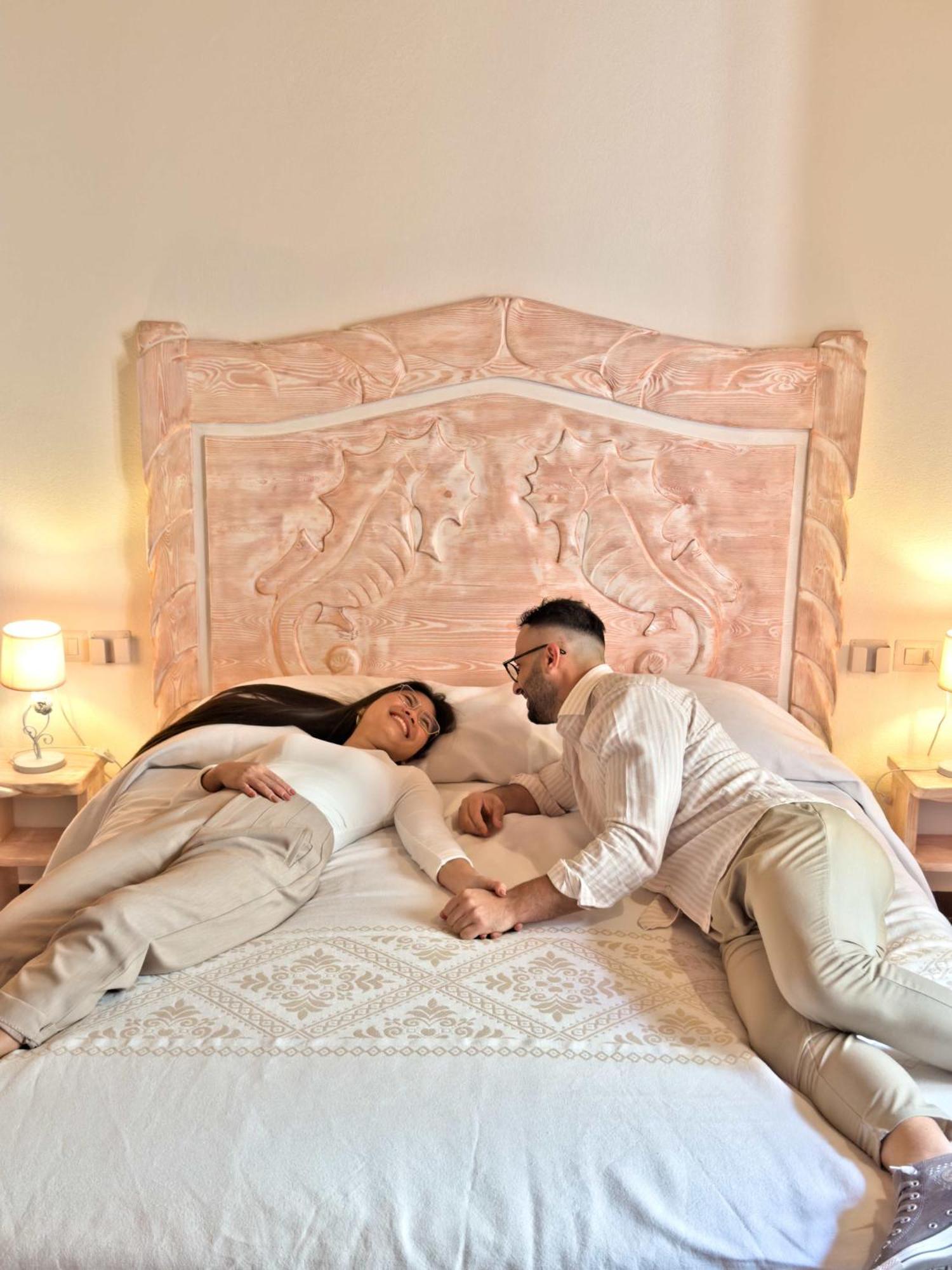 Regnos Altos Boutique Rooms بوسا المظهر الخارجي الصورة